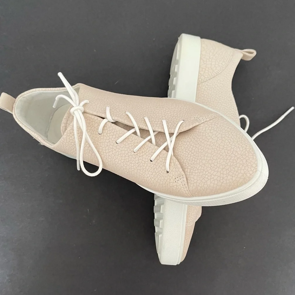 Ecco Gillian Tie Lace Up Sneakers, Size 9.5 - Picture 4 of 13